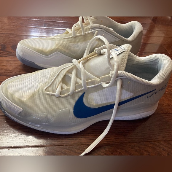 Shoes Tennis Shoes For Sale Very Good Condition Dont Fit Anymore So